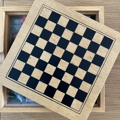 Vintage Avon Holz Schachbrett Schachfiguren Solitär Box Set 3-in-1