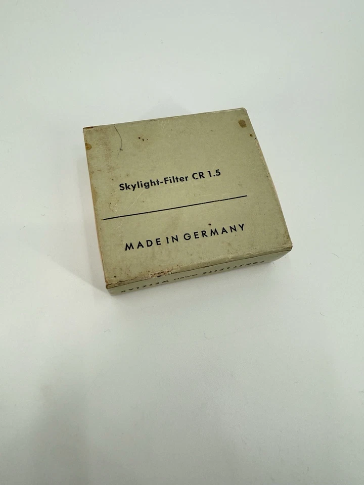 Vintage Leica Ernst Leitz Wetzlar GmbH Skylight Filter in Case Original Box - Image 2 of 4