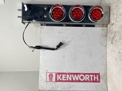 2007 Mud Flap Hanger for Kenworth T2000 (727-10347)