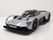 Aston Martin Valkyrie 2022 silber Modellauto 1:18 Maisto