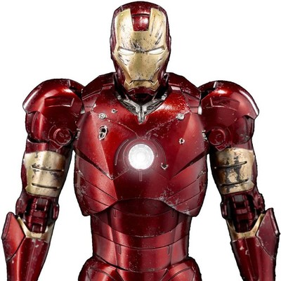 Marvel Studios: The Infinity Saga Iron Man Mark 3 (Battle Damaged) DLX Figur