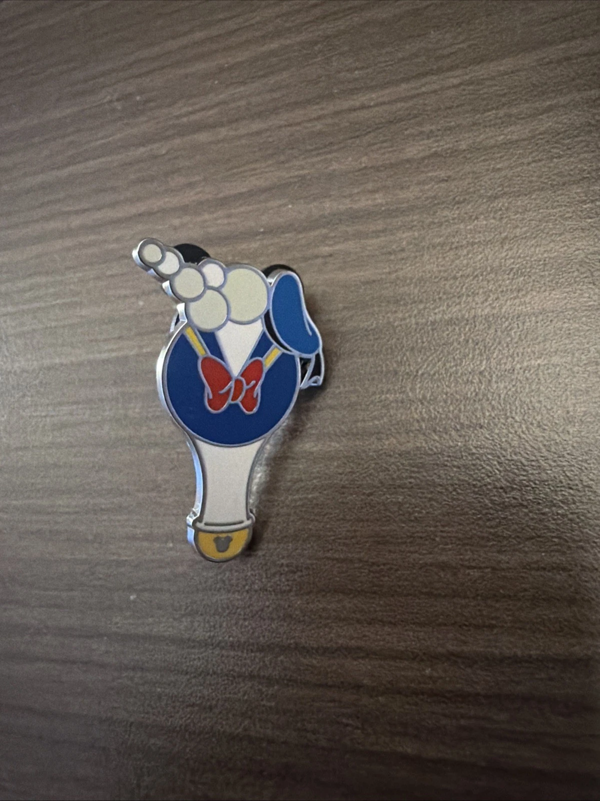 Hidden Disney Pin 2025 Wave B WDW Bubble Wands Donald Duck #174772 from pouch