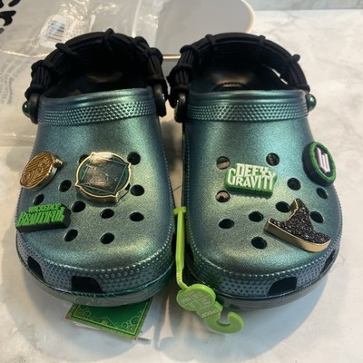 Crocs Wicked Elphaba Glow In Dark Classic Clogs NWT Size Women s Size 7 ERBB