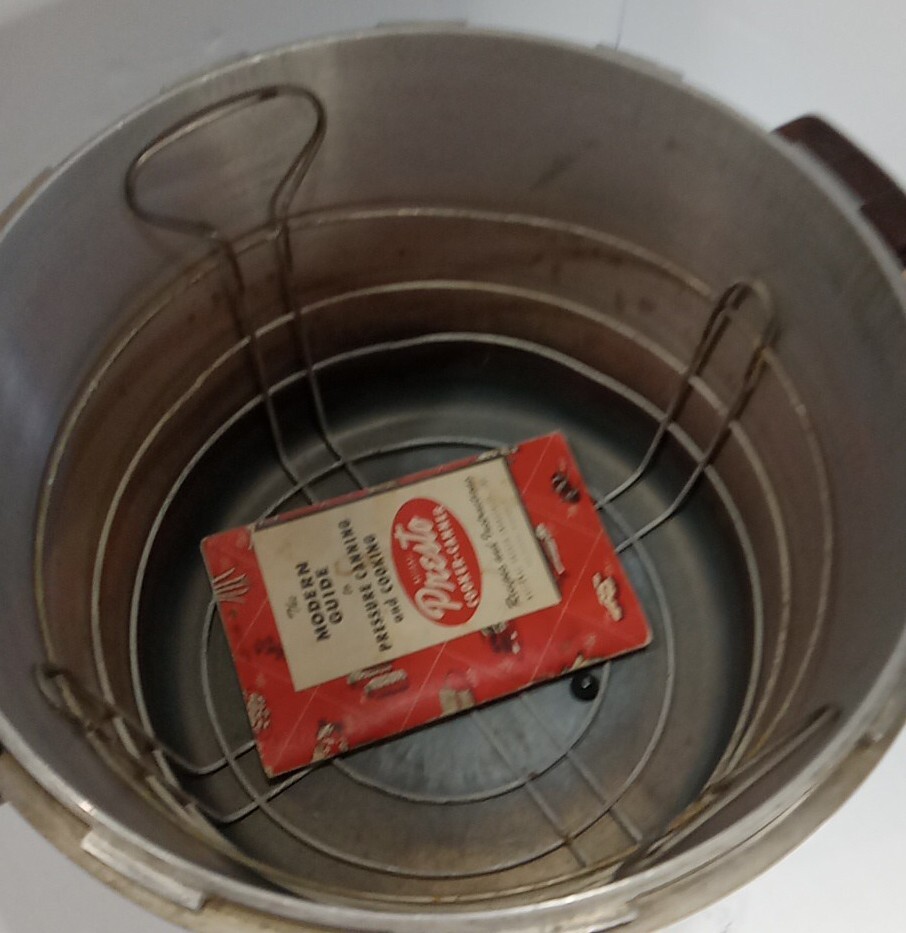 Presto 21 Quart Pressure Cooker Canner Rack Made In USA With Manual