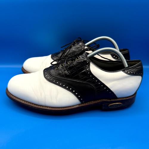 Footjoy Classic Golf Shoes Mens US 10 D White Black Leather Studded Round Toe - Picture 2 of 10