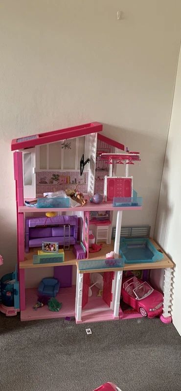 gumtree barbie house