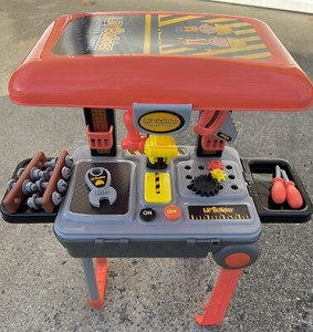 Lil' Builder Work Bench/Luggage By World Tech Playset W/Tools & Accessories