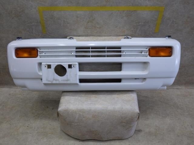SUZUKI CARRY TRUCK DC51T DD51T Front Bumper Cover White F/S Japan
