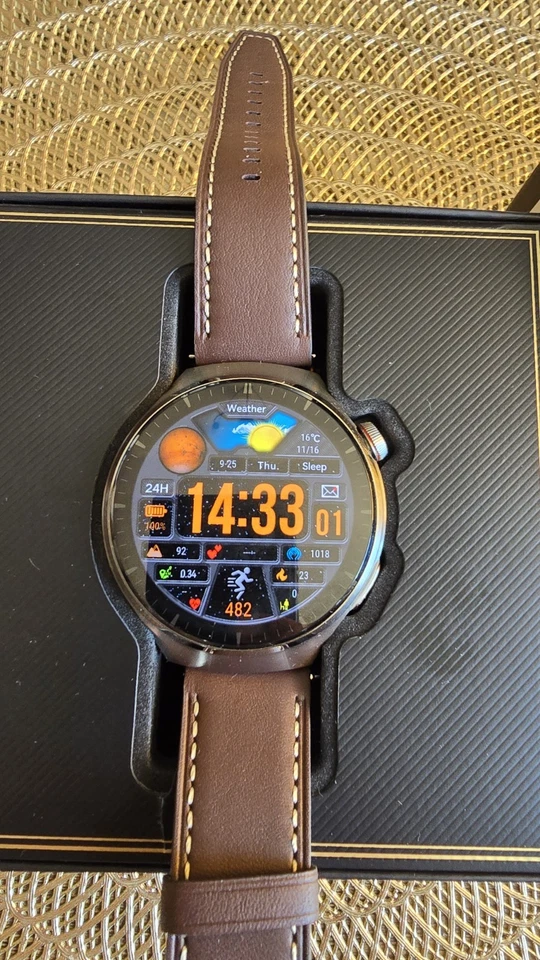 Huawei Watch 4 Pro 47.6mm 4G Cellular 32GB Aerospace Grade Titanium Case + Strap - Image 3 of 3