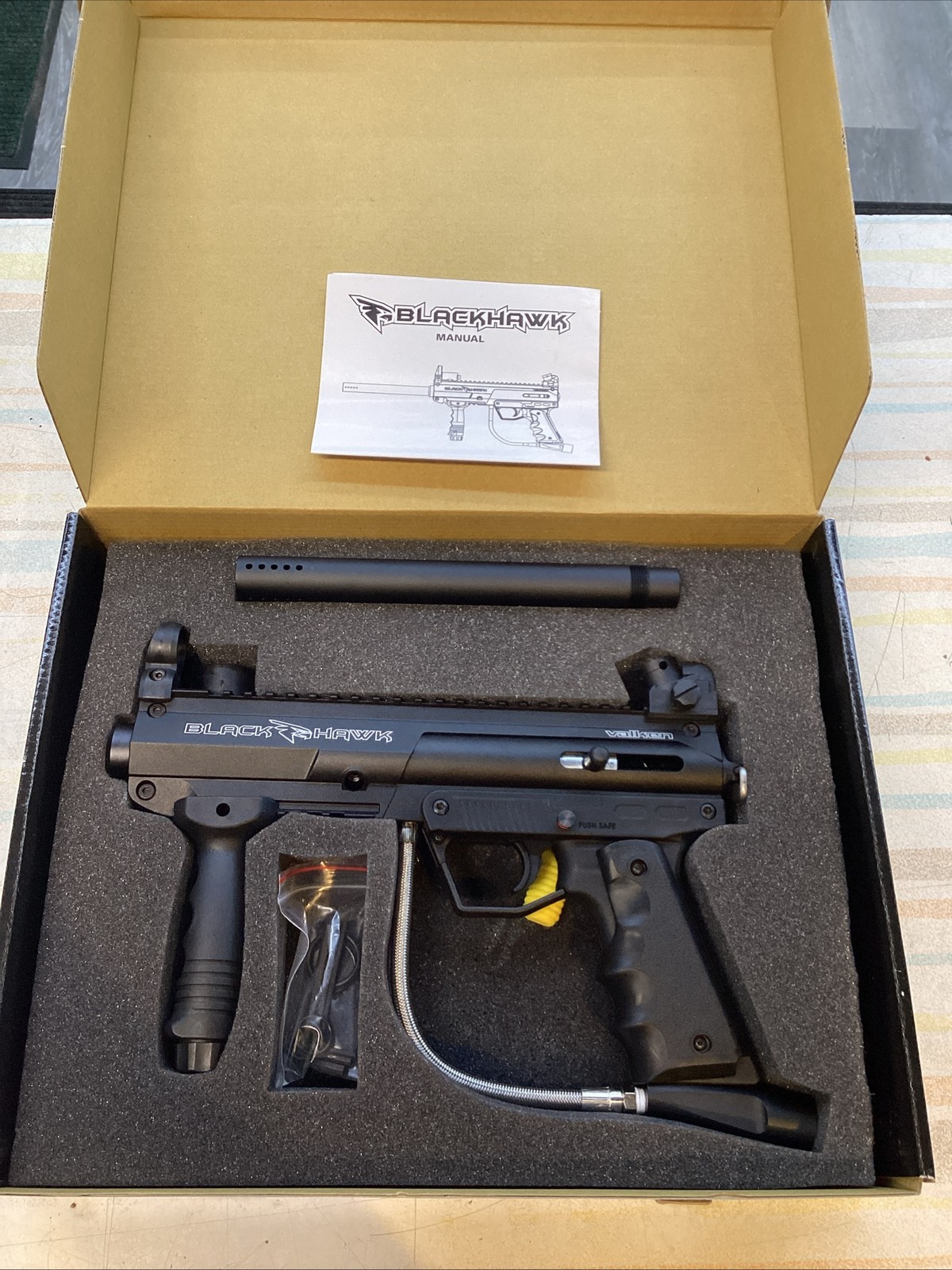 VALKEN "Blackhawk" Semi-Automatic Paintball Marker .68 Calip