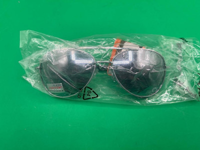 PUGS AES Collegiate Aviator Sunglasses Silver UV400 Metal Frame NWT - OC15-7
