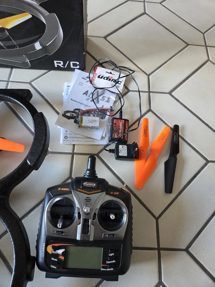 Amewi Drohne Quadrocopter AMX51 UFO 2.4GHz - Bild 3 von 4