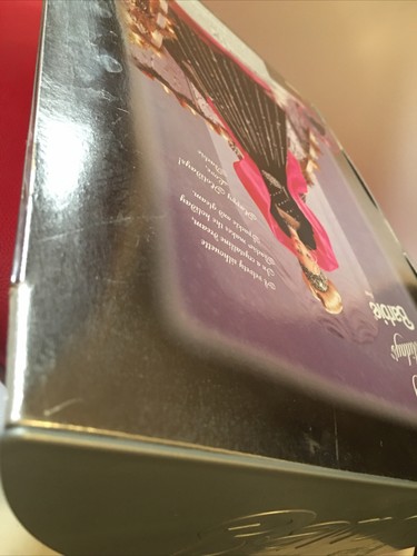 New In Perfect Box. Happy Holidays Barbie (1998) Fashion Doll Mattel - Picture 8 of 8