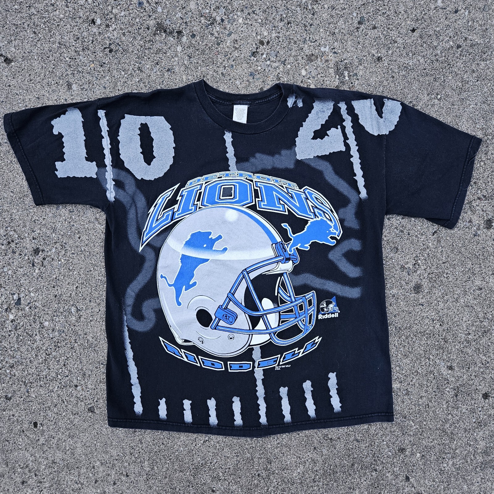 Vintage Detroit Lions Riddell Big Helmet All Over Print T Shirt Black