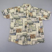 Hilo Hattie Shirt Mens Medium Beige Hawaiian Button Camp Aloha Sail Boats Palms