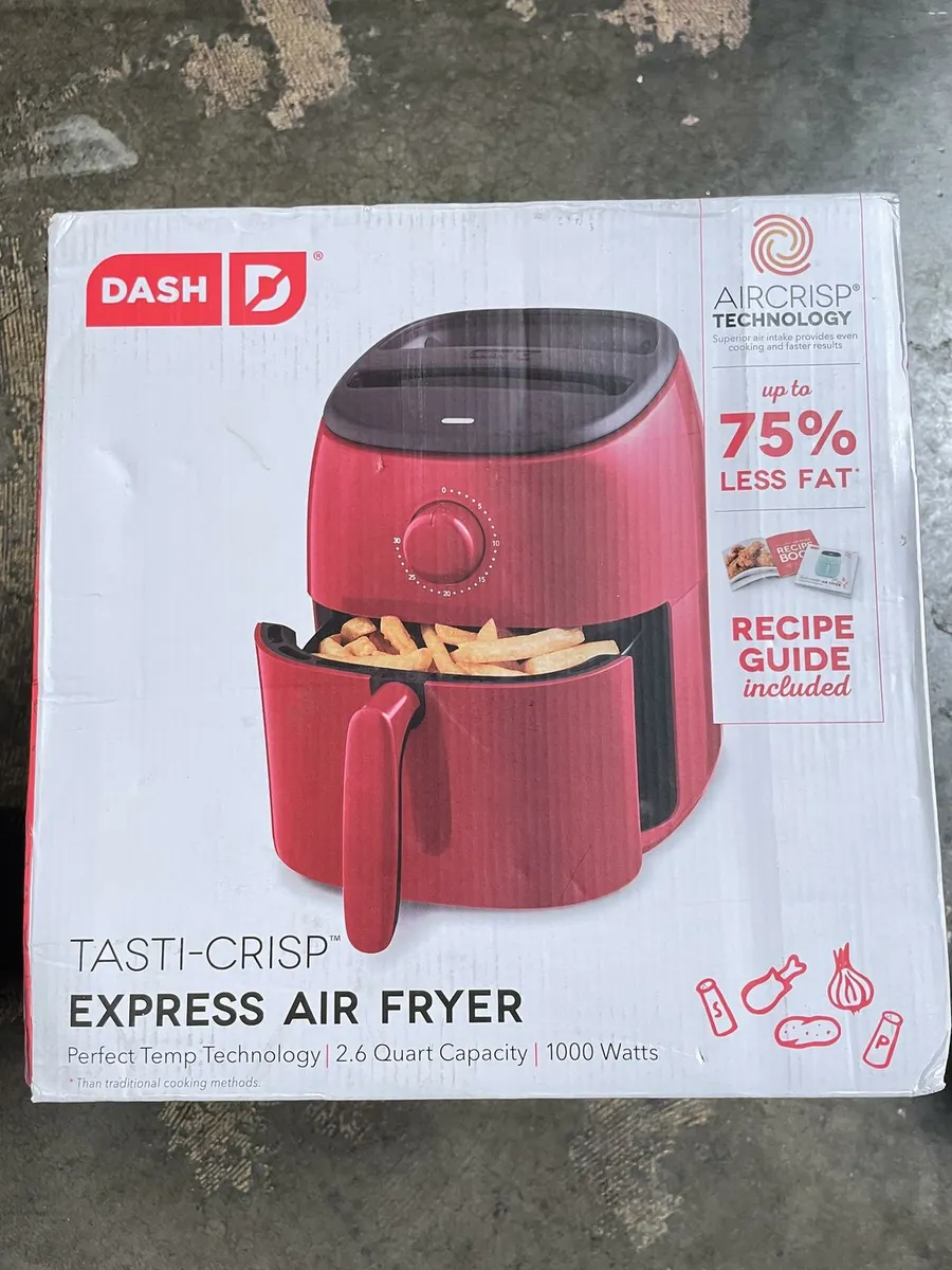 Dash Tasti-Crisp Express Air Fryer, 2.6 Quart in Red