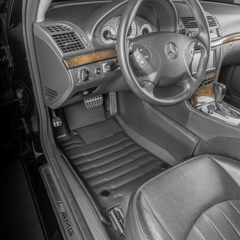 TuxMat Custom Floor Mats for Mercedes-Benz E-Class - 2005-2009 - Full Set Foto 2 de 4
