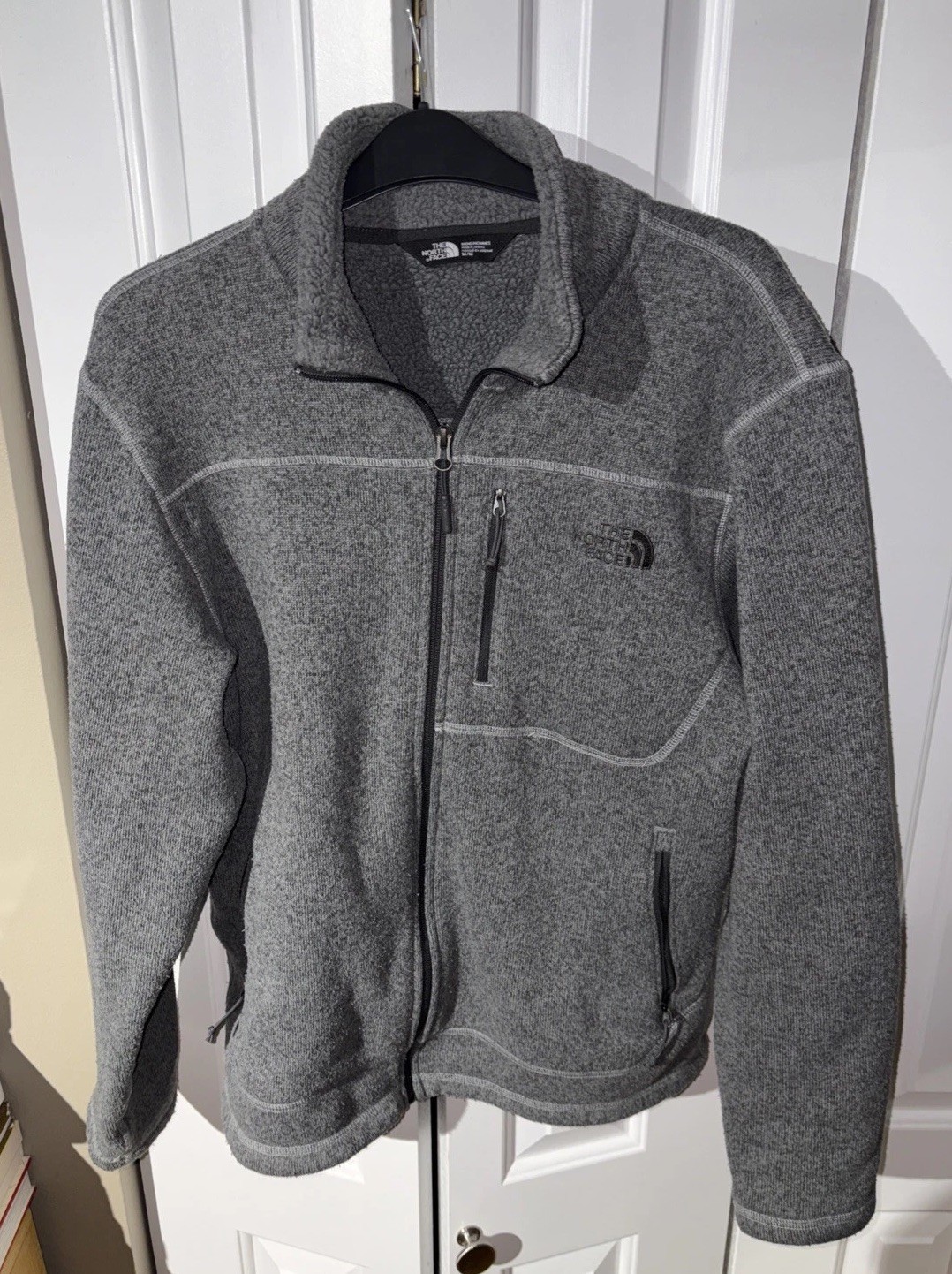 North Face Fleece Sweater for Men and Women - Cozy Winter Pullover  