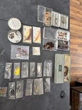 Lots Vintage Streamers & Trout Fishing Flies From Maine Abercrombie And Fitch Lots Vintage Streamers & Trout Fishing Flies From Maine Abercrombie And Fitch - Image 1