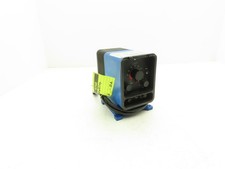 Bomba dosificadora electrónica Pulsafeeder Pulsatron 44 GPD 100 PSI 115V