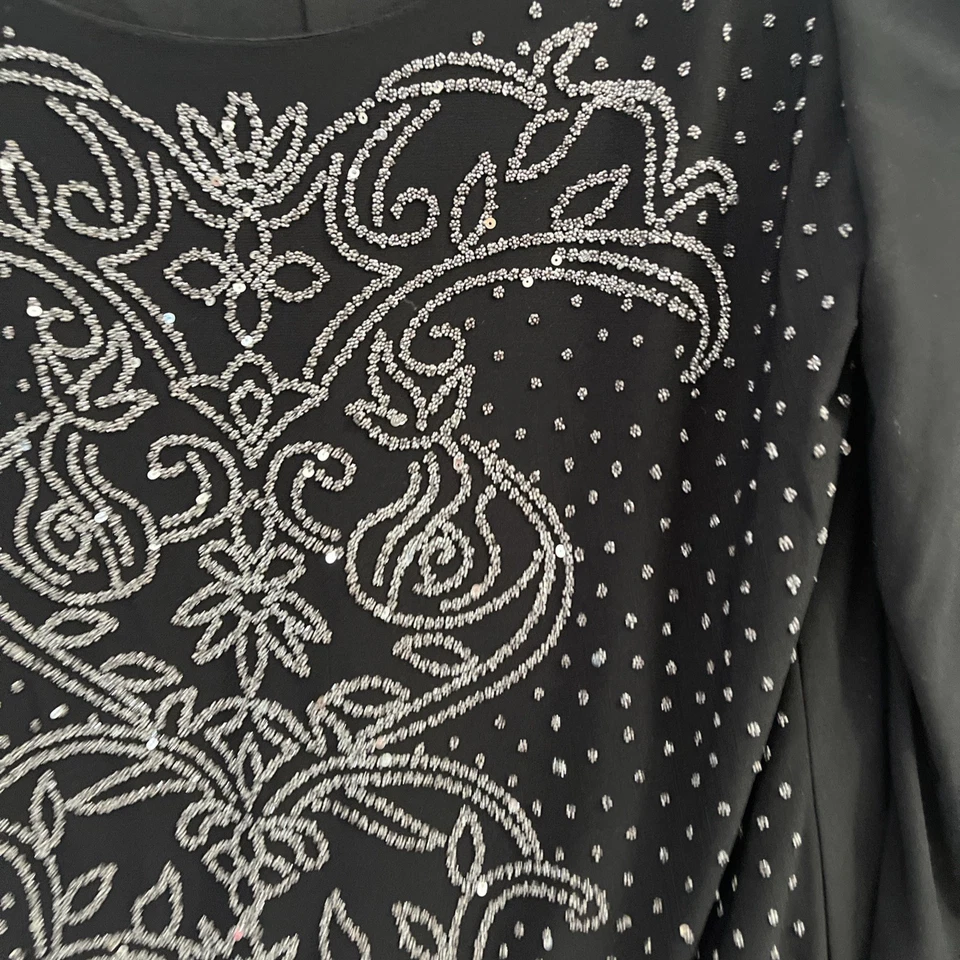 Blusa Top Mujer Ronni Nicole Negra Geométrica Pequeña Mezcla Poliéster Manga Larga Foto 2 de 4