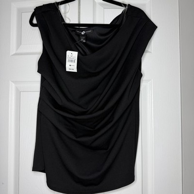 New with defects. Minor loose threads. 