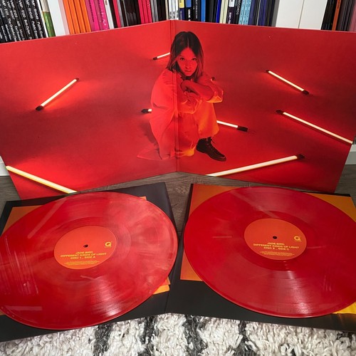 Jade Bird - Different Kinds of Light 2LP (*Signed* Red Orange Galaxy Vinyl) - Picture 6 of 12