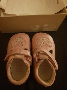 clarks crawling shoes