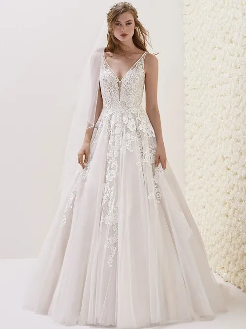 Asia Wedding Dress - Wedding Atelier NYC Pronovias - New York City Bridal  Boutique