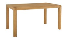Habitat Radius 6-8 Seater Solid Oak Dining Table Pristine Condition  TABLE ONLY!