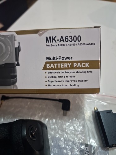Meike MK-A6300 Multi Power Battery Pack For Sony A6400 A6300 A6100 A6000 - Picture 4 of 5