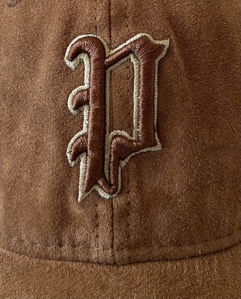 Sombrero Pikes Peak Marrón Gamuza Correa Trasera Colorado Recuerdo Turístico Foto 2 de 4