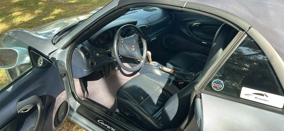 2002 Porsche 911  - Image 3 of 4