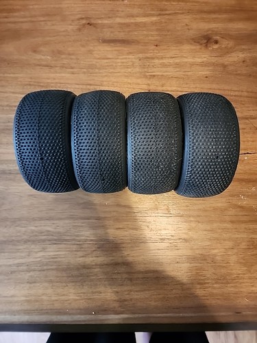 Pro-Line Blockade Pre-Mounted 1/8 Buggy Tires (S3)(White) (4pcs) PRO9039233 Used - Picture 7 of 7