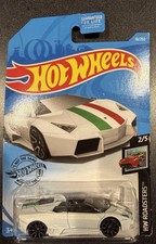 Hot Wheels 2021 HW Roadsters Lamborghini Reventon Roadster White New