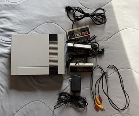 Nintendo NES Console Lot with Controllers, Power Adapter, Game Cartridges