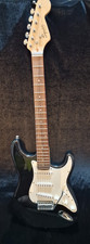 04 SQUIER FENDER STRATOCASTER SE 22 FRET, BLACK,GREAT MODDER GREAT CONDITION