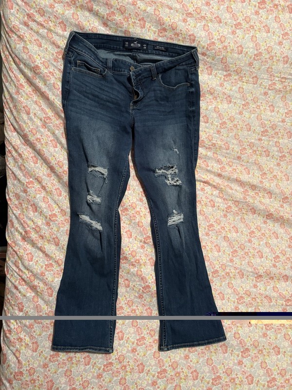 Hollister Women’s Juniors Size 13 S Jeans Distressed Look Dark Wash
