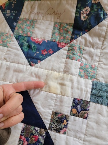 9 Patch / Irish Chain Combo Vintage Quilt 59"x59" Throw Signed Has Some Stains - Picture 12 of 16