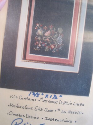 SHARON GARMIZE Counted Cross Stitch Pattern/SILK FLOSS/DUBLIN LINEN-PETITE FLORA