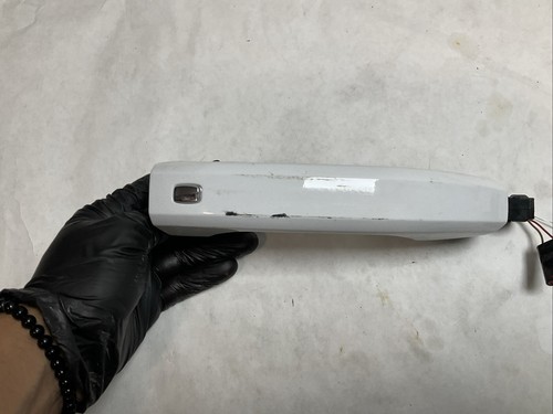 2019-2022 CHEVROLET SILVERADO REAR RIGHT EXTERIOR DOOR HANDLE OEM 84462965 - Picture 3 of 8