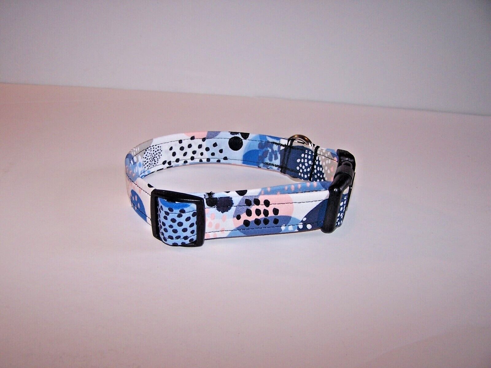 Wet Nose Designs Free Spirit Dog Collar Circles & Dots on White