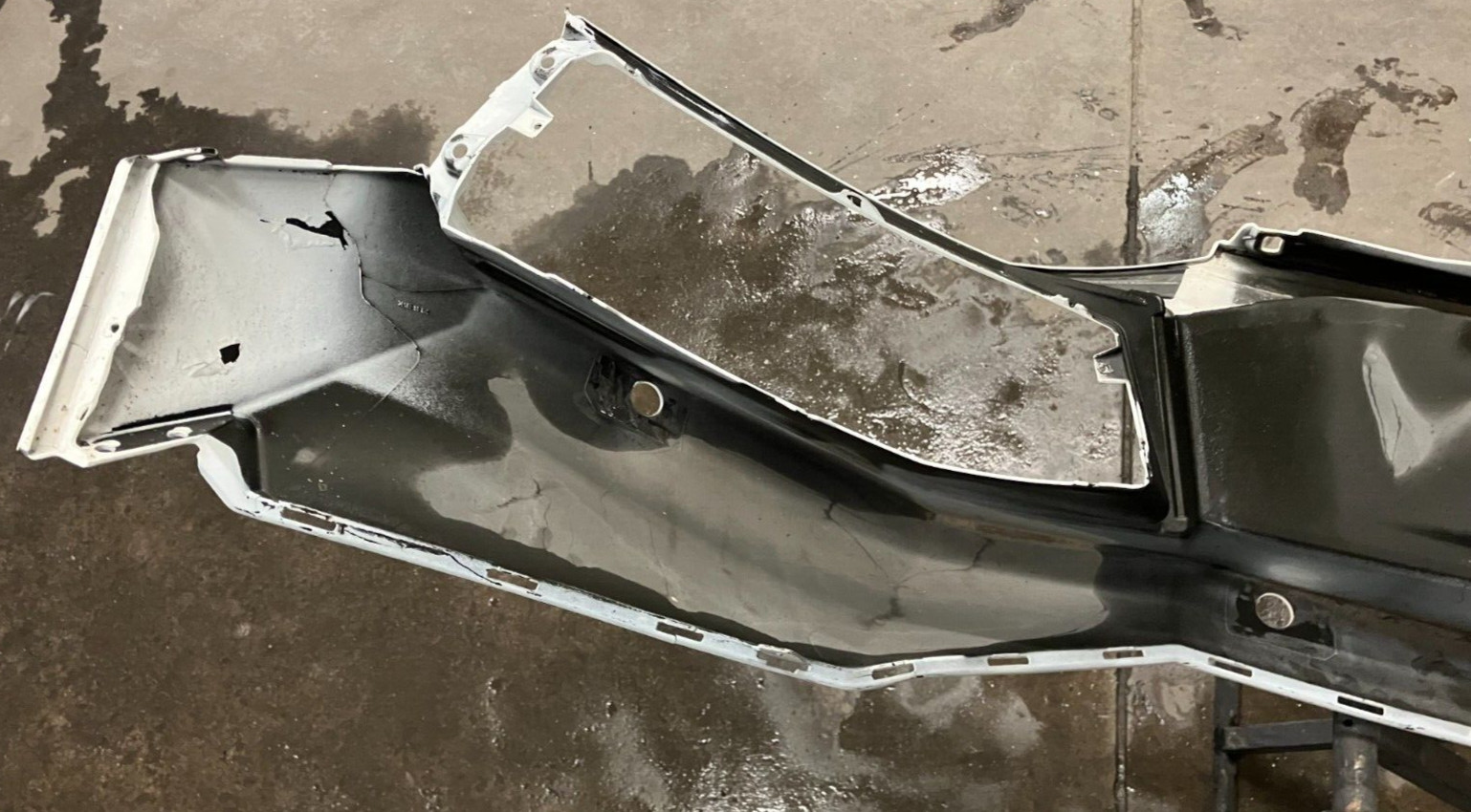 LAMBORGHINI AVENTADOR REAR BUMPER 2012 2013 2014 2015 2016 OEM 470807511