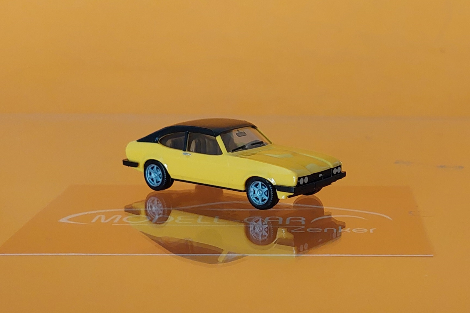 Herpa 420570-002 Ford Capri II mit Vinyldach daytonagelb 1:87 NEU