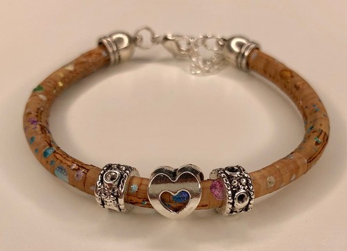 Natural Cork Bracelet, Vegan Wood Bracelet, Cork Jewelry, Heart Charm  - Bild 2 von 14