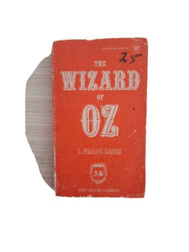THE WIZARD  OF OZ: L Frank Baum Best Seller Classic Unabridged 1960. Paperback.  - Picture 1 of 7