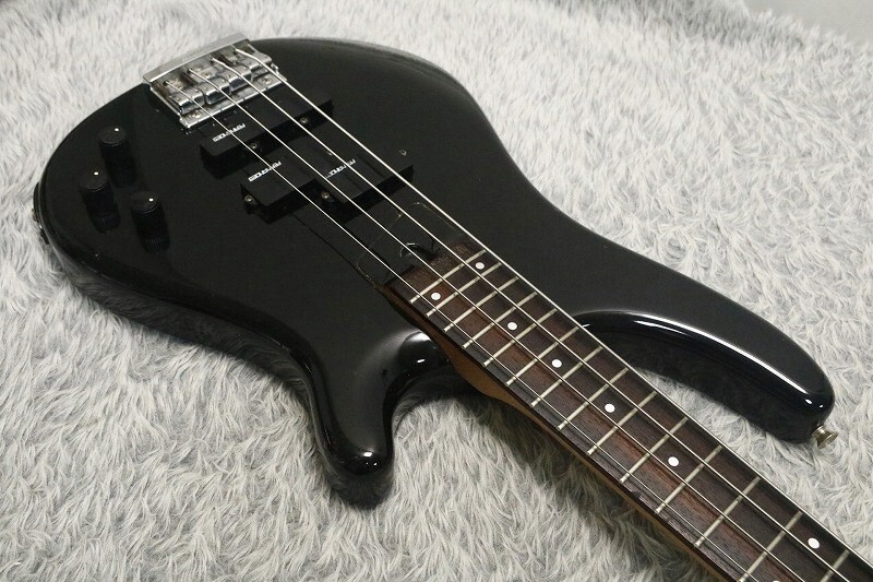 1990's made Fernandes Revolver series Electric Bass FRB-60