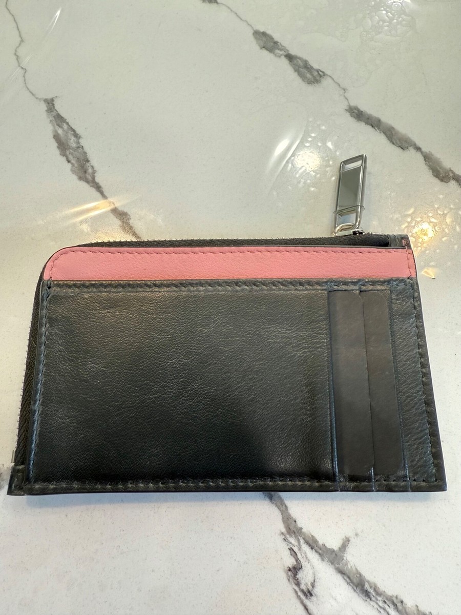 DIOR X KAWS Pink BEE 🐝 Wallet w/ Zipper black leather DIOR X KAWS Pink BEE 🐝 Wallet w/ Zipper black leather