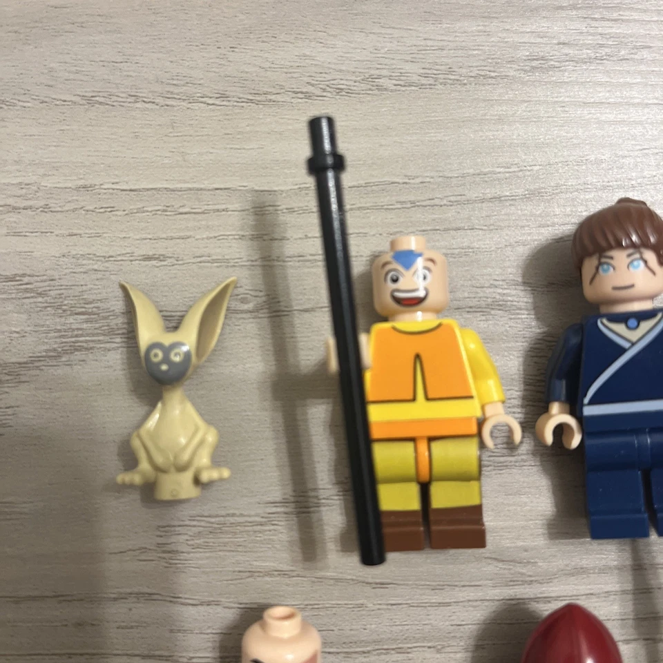 LEGO Avatar: The Last Airbender Minifigura Lote Aang, Zuko, Katara, Sokka, Momo Foto 2 de 4