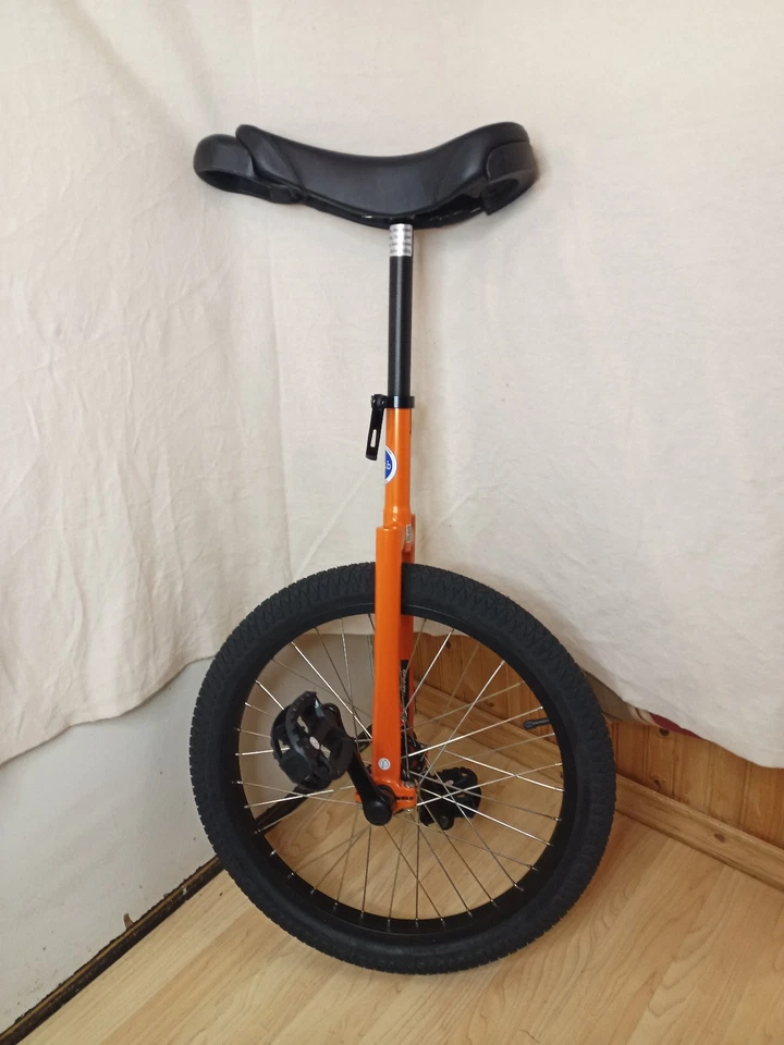 Club 20" Orange Freestyle Einrad ~ 20 Zoll Reifen ~ Club Markenqualität